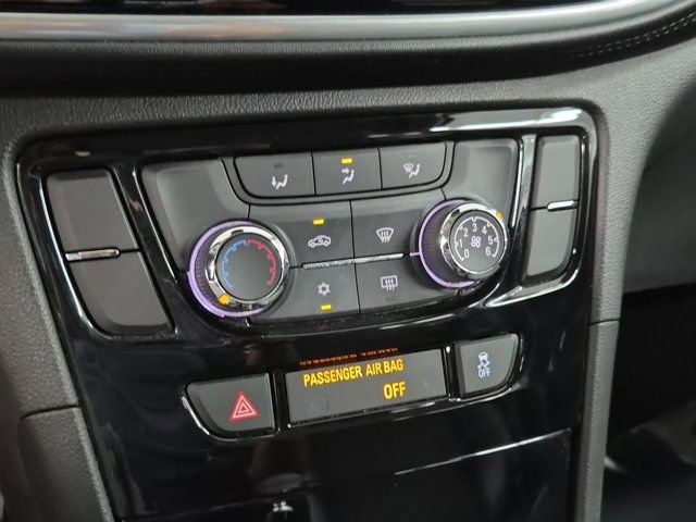 Used 2022 Buick Encore Preferred w/ Safety Package image 28