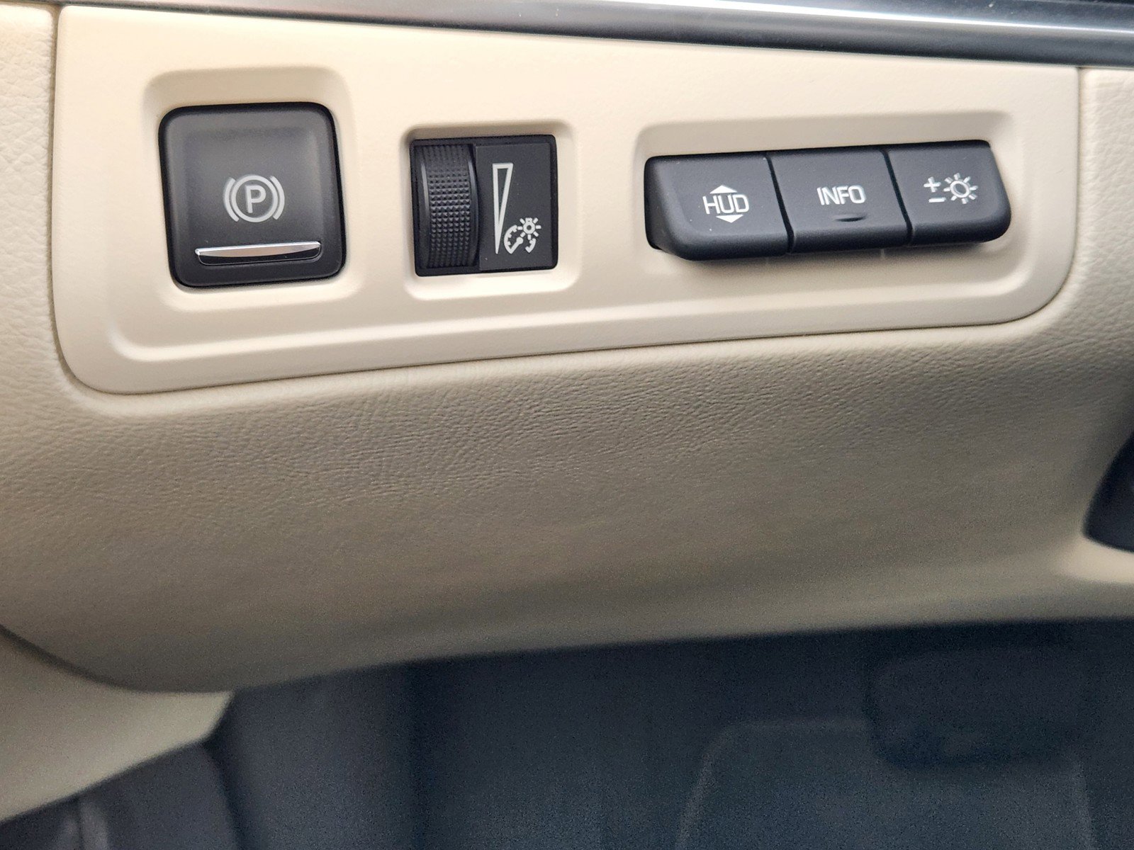 Certified 2023 Cadillac XT6 Premium Luxury w/ Technology Package image 20