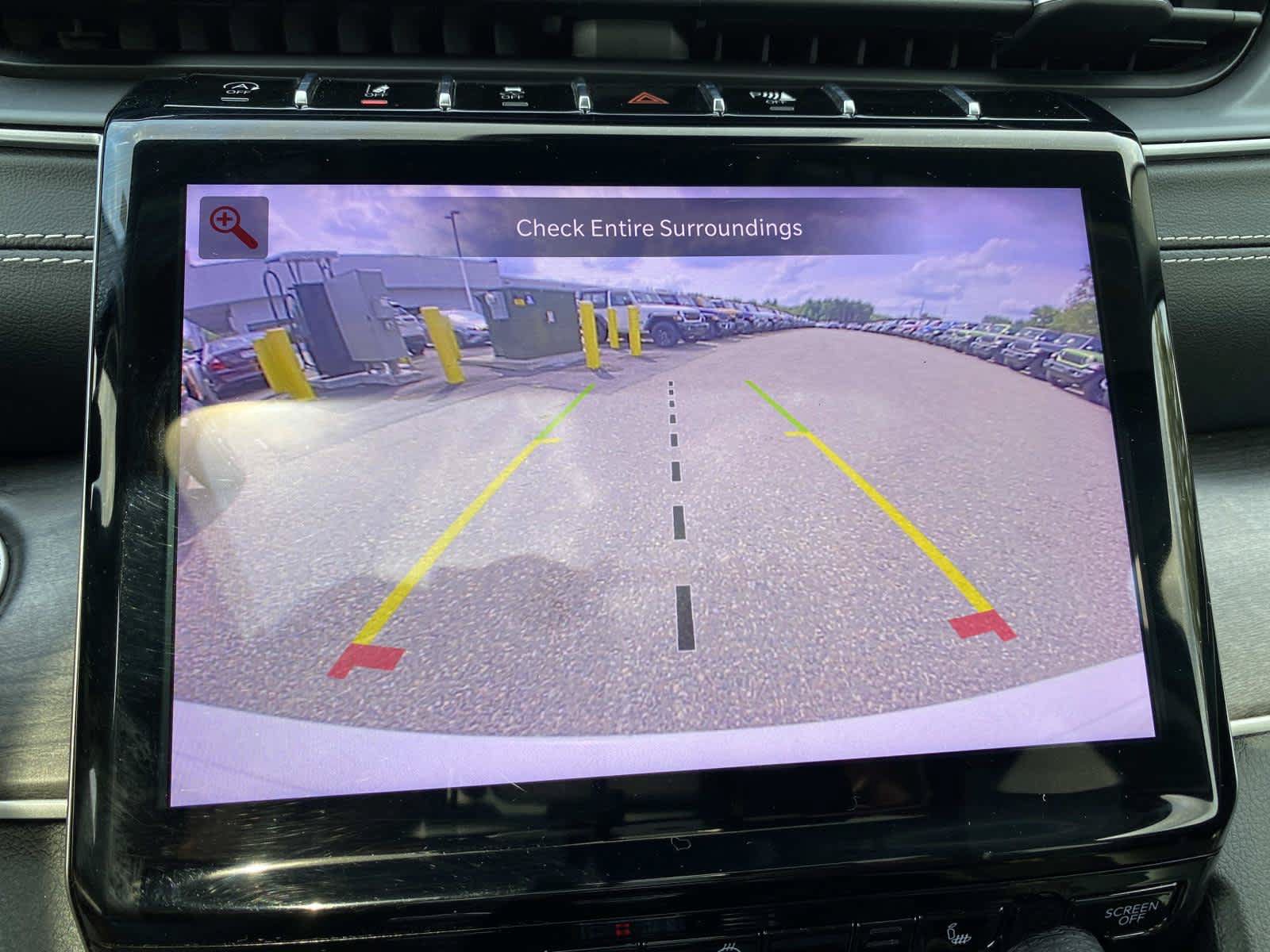 Used 2022 Jeep Grand Cherokee Limited AWD/4WD image 15