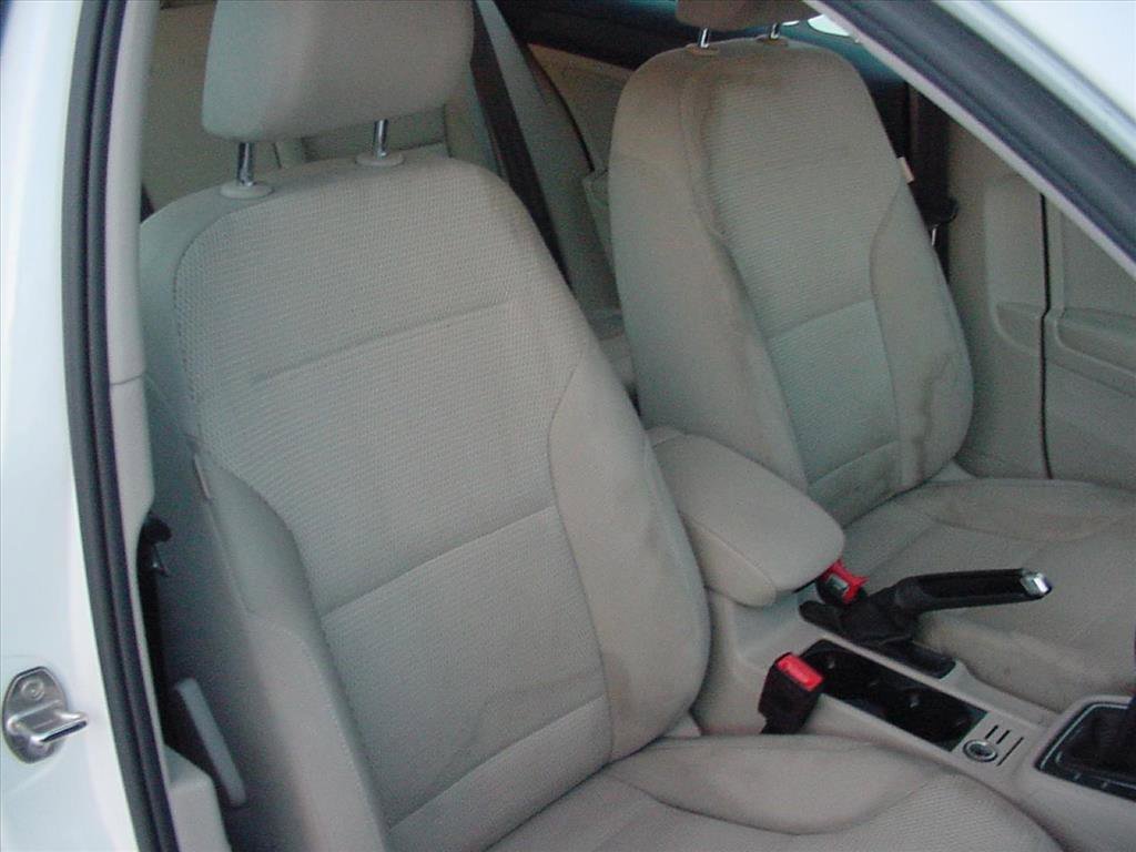 Used 2019 Volkswagen Golf S image 20