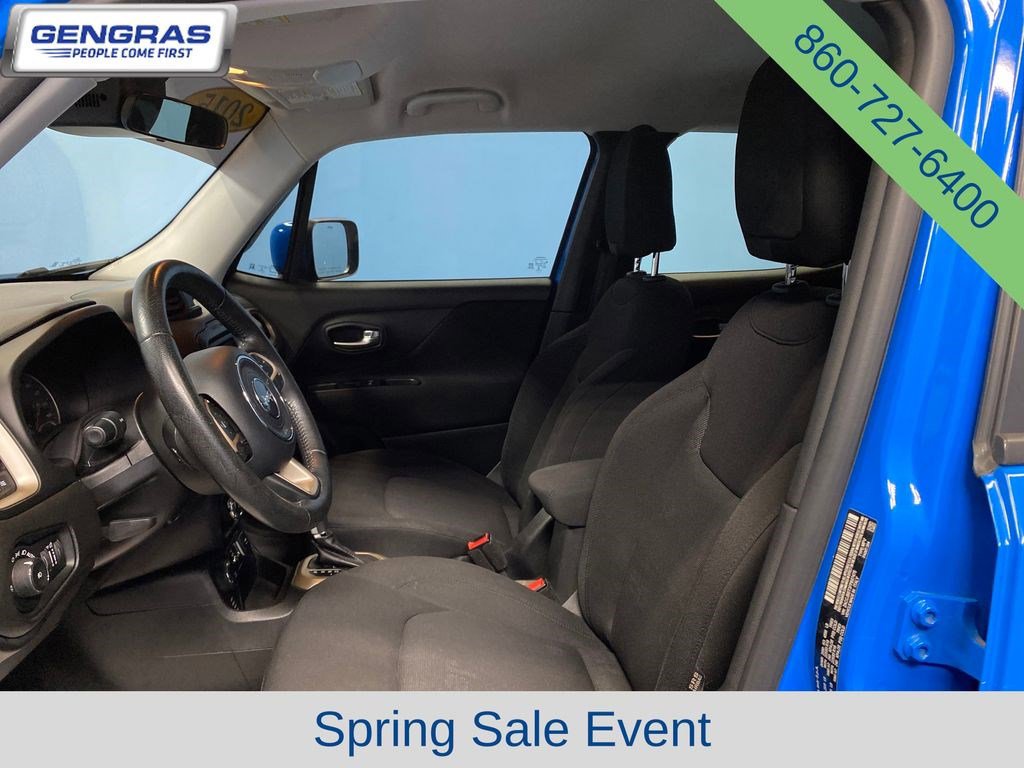Used 2015 Jeep Renegade Latitude AWD/4WD image 10