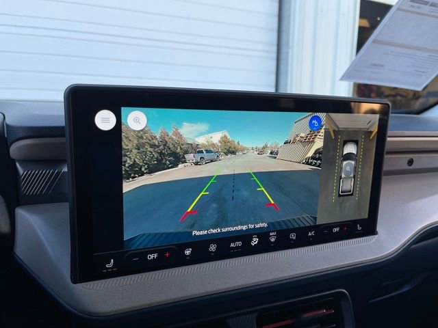 Certified 2025 Ford Maverick Lariat w/ 4K Tow Package image 12