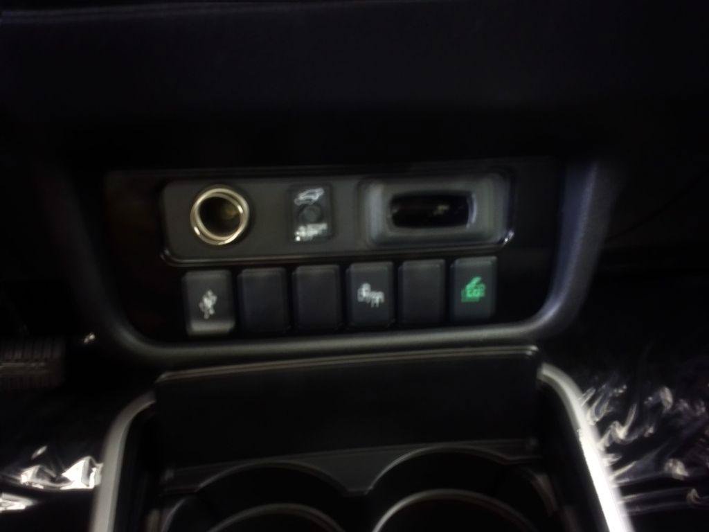 Used 2020 Mitsubishi Outlander SEL FWD image 12