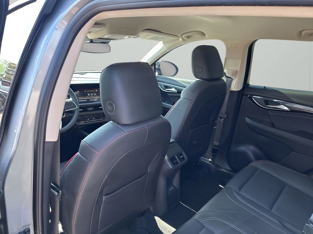 Used 2023 Buick Envision Essence w/ Sport Touring Package image 18