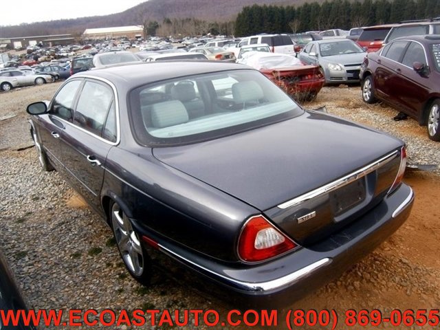 Used 2005 Jaguar XJ8 image 2