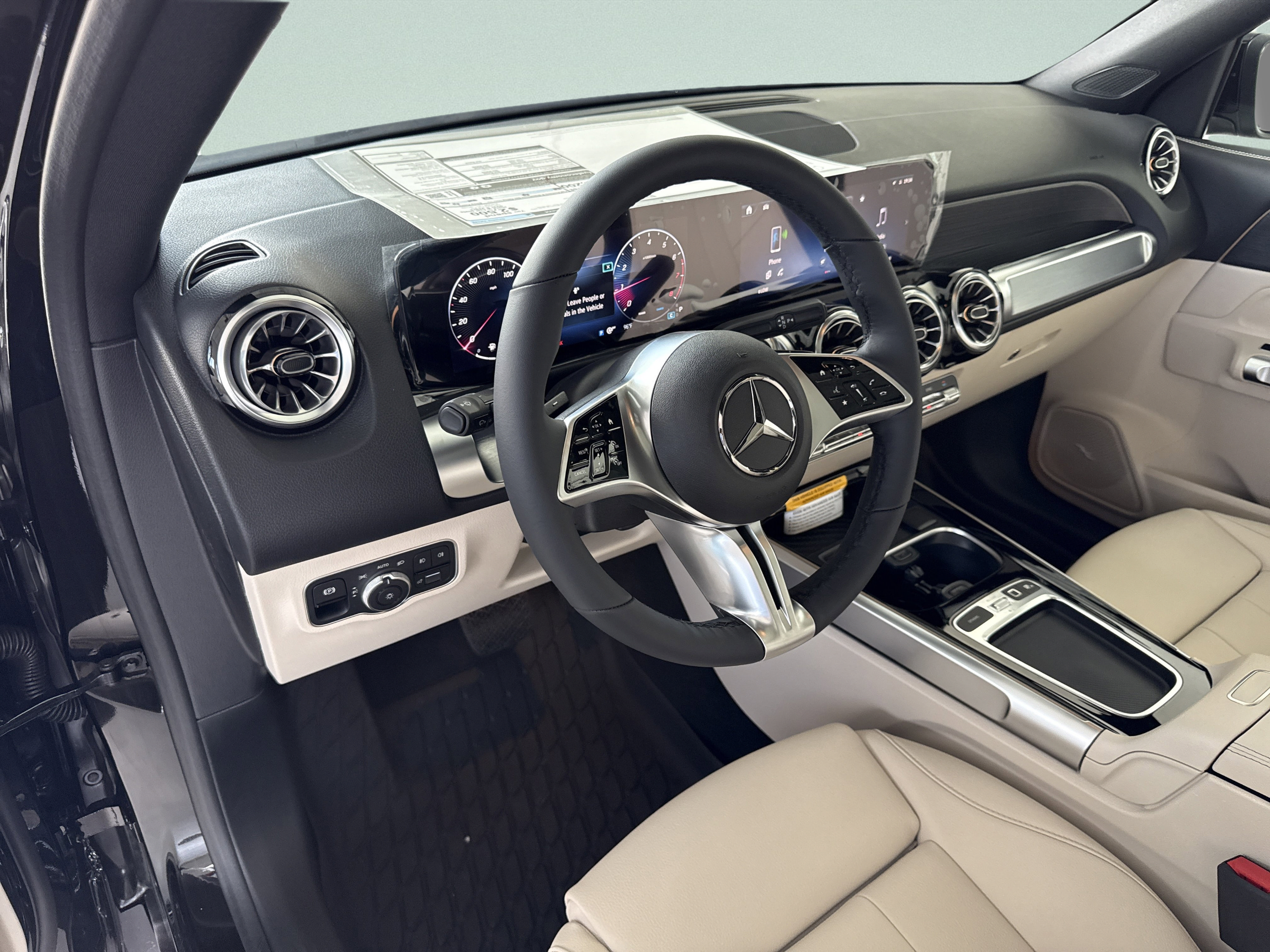 New 2026 Mercedes-Benz GLB 250 image 20