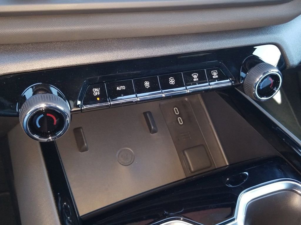 New 2025 Chevrolet Silverado EV LT image 8