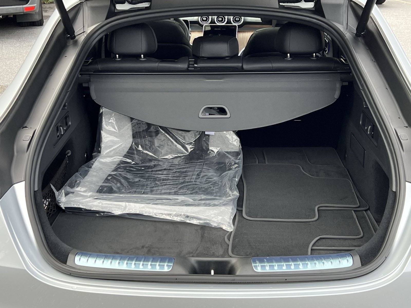 Certified 2026 Mercedes-Benz GLC 300 4MATIC image 31