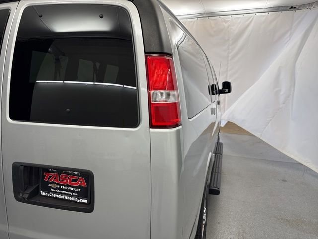 Used 2020 Chevrolet Express 2500 LT w/ LT Preferred Equipment Group image 8