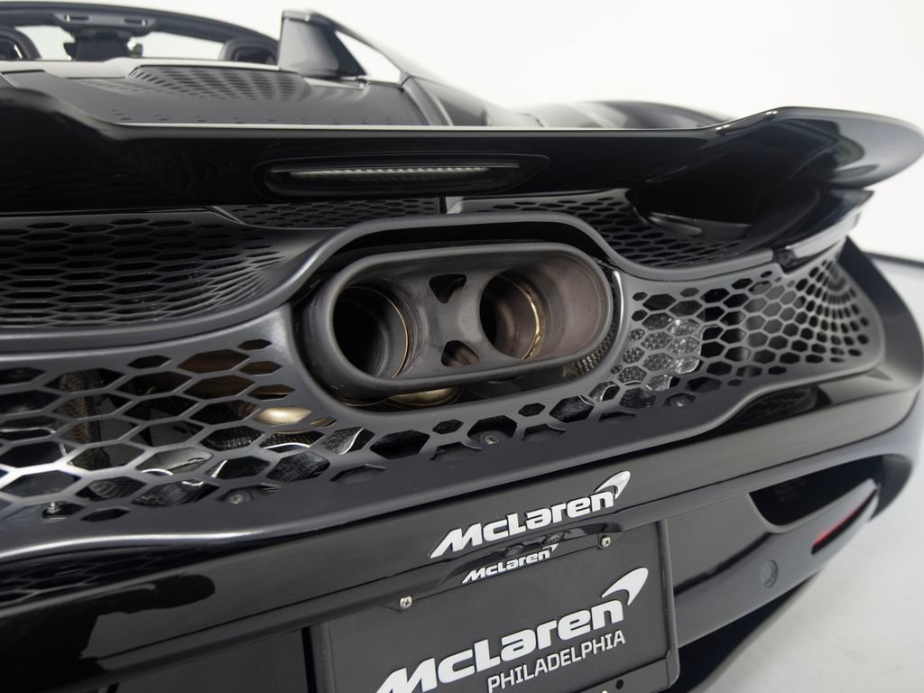 Used 2026 McLaren 750S Spider RWD image 47