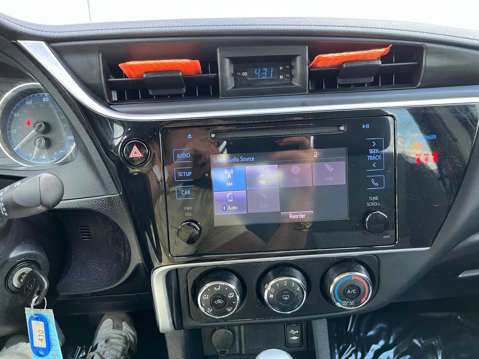 Used 2019 Toyota Corolla L FWD image 16
