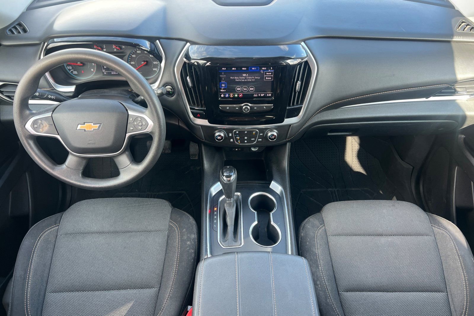 Used 2020 Chevrolet Traverse LS image 10