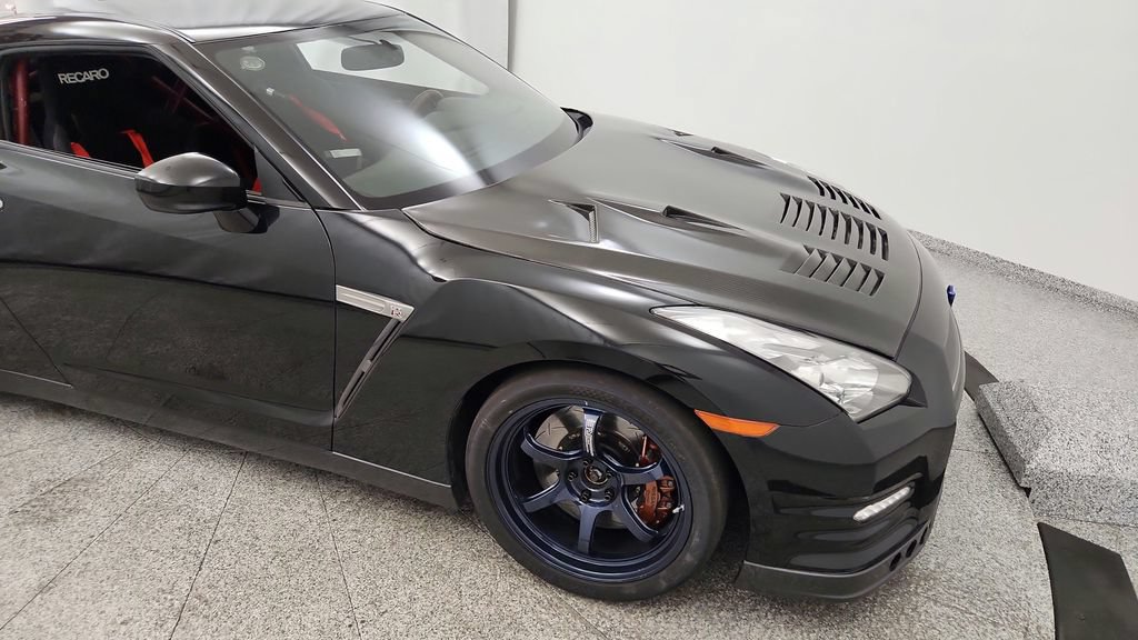 Used 2014 Nissan GT-R Black Edition AWD/4WD image 29
