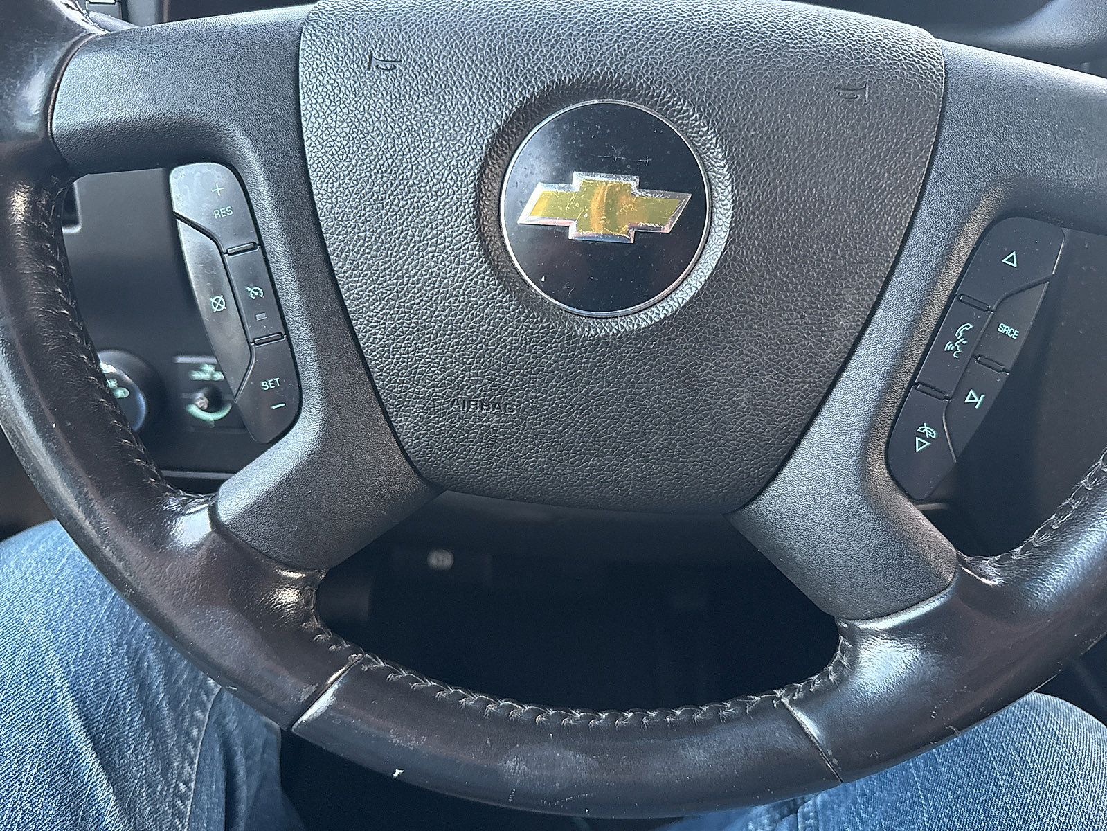Used 2021 Chevrolet Express 2500 w/ Driver Convenience Package RWD image 35