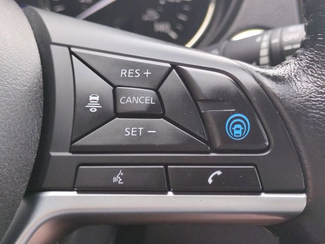 Used 2019 Nissan Rogue SV w/ Premium Package FWD image 26