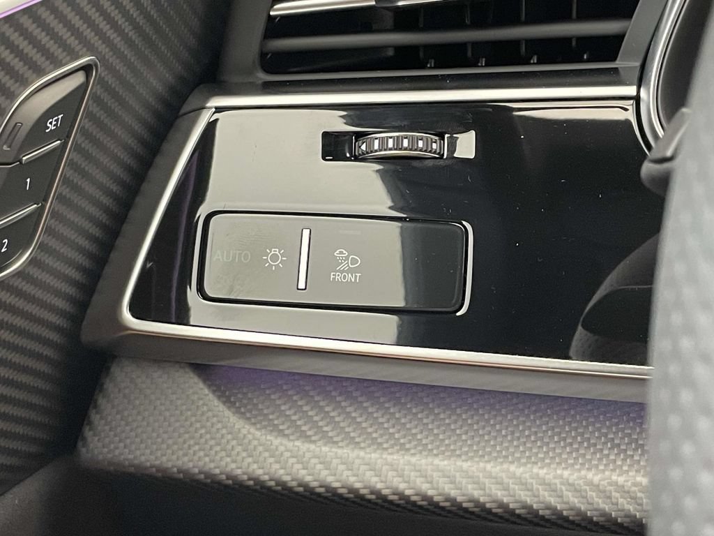 New 2027 Audi RS Q8 performance AWD/4WD image 37
