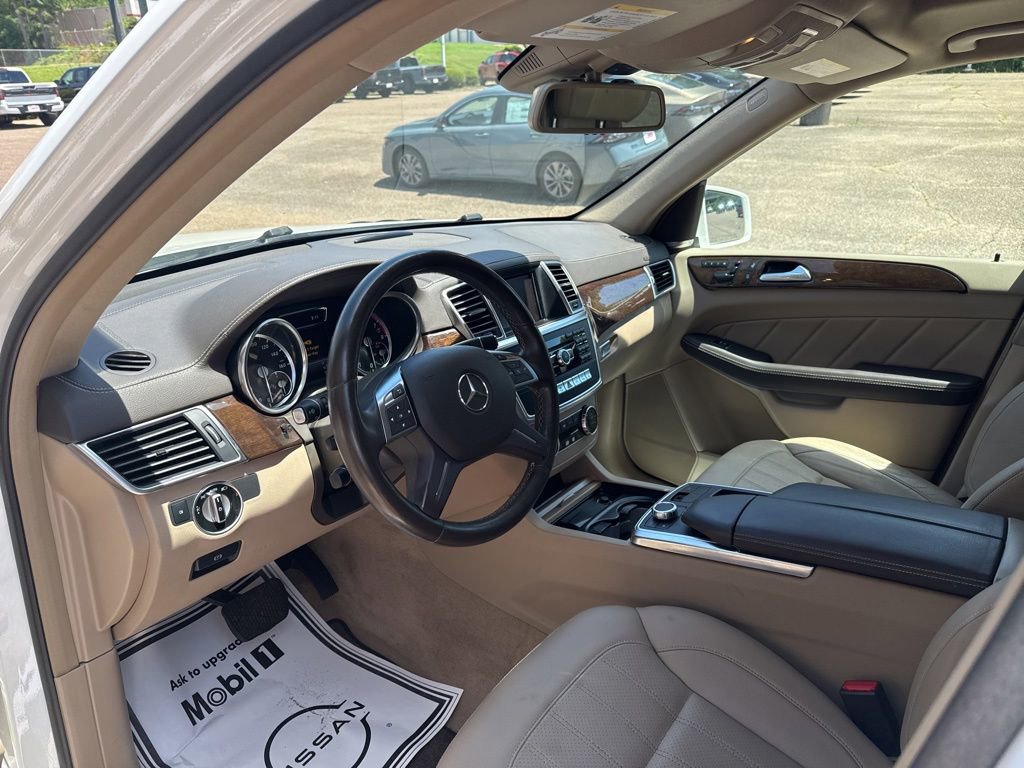 Used 2016 Mercedes-Benz GL 450 4MATIC image 5