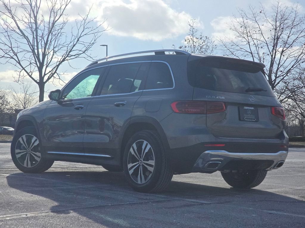 New 2026 Mercedes-Benz GLB 250 4MATIC image 14