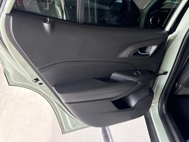 Used 2024 Chevrolet Trax RS FWD image 13