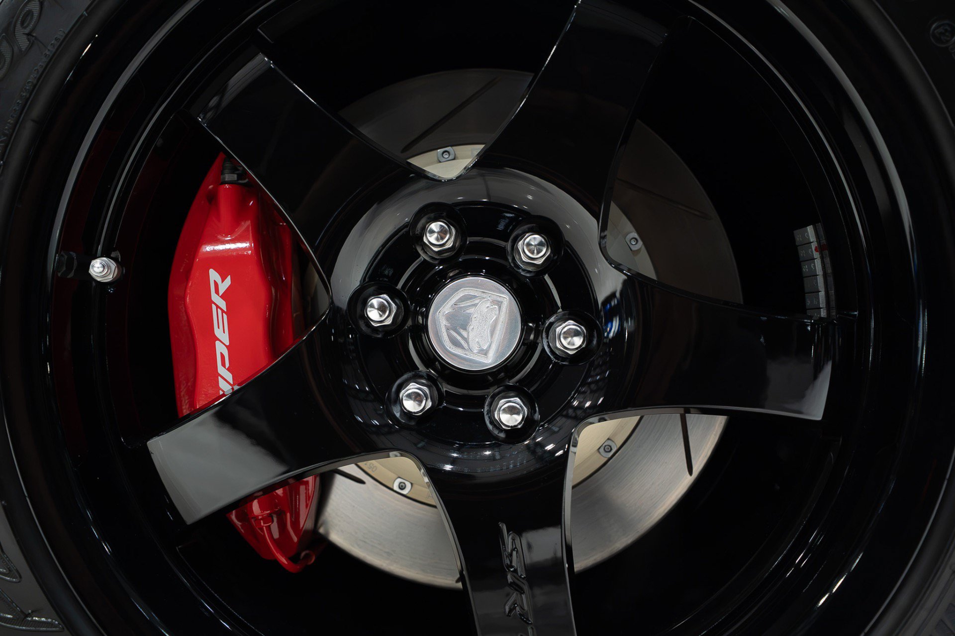 Used 2010 Dodge Viper ACR RWD image 48