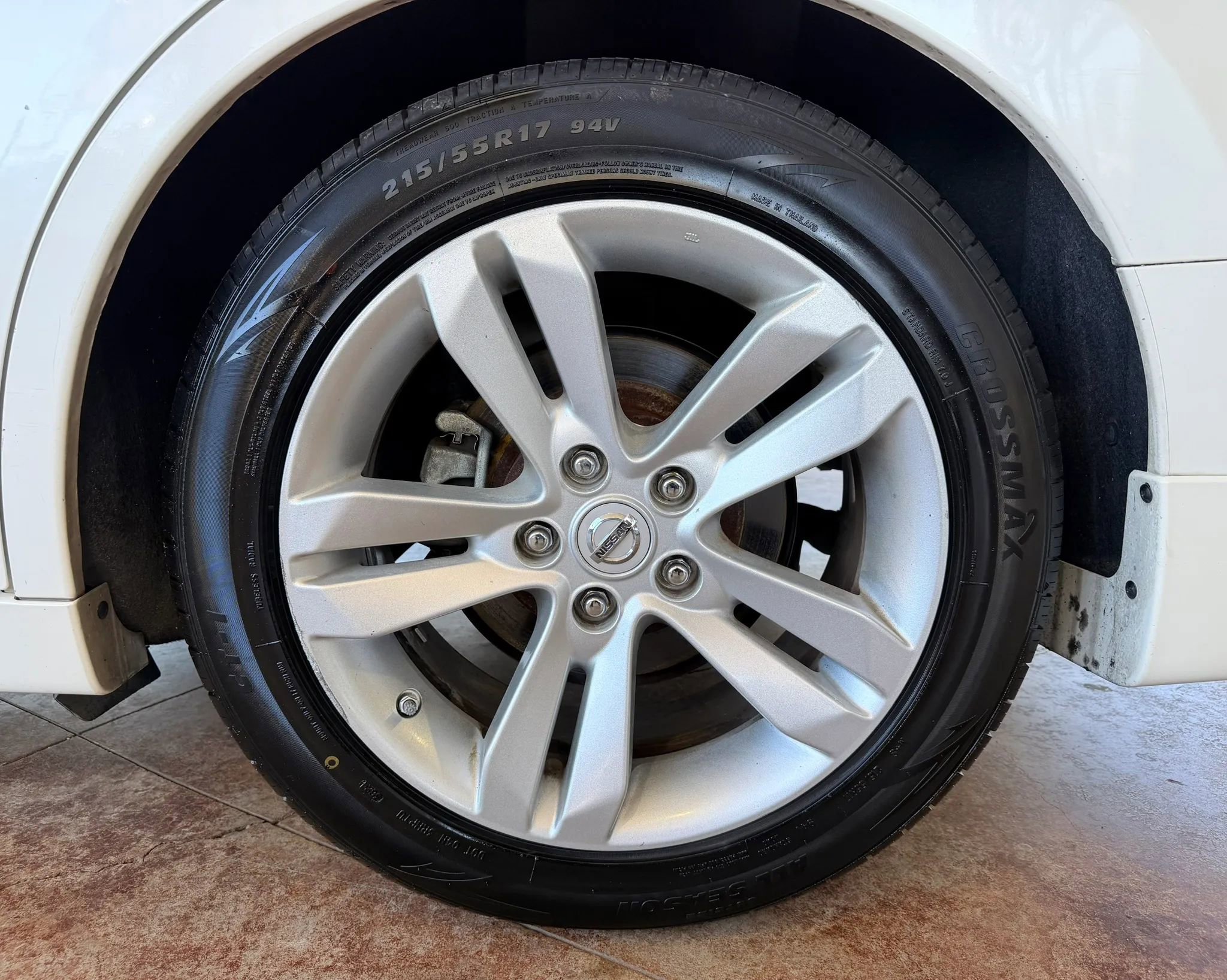 Used 2010 Nissan Altima 3.5 SR image 23