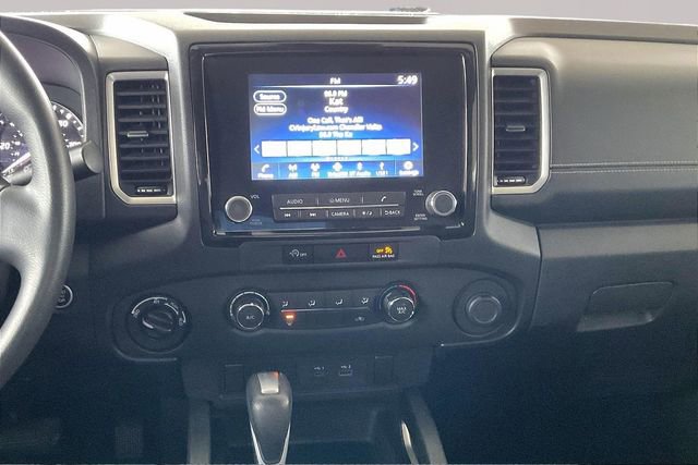 Used 2023 Nissan Frontier SV image 9