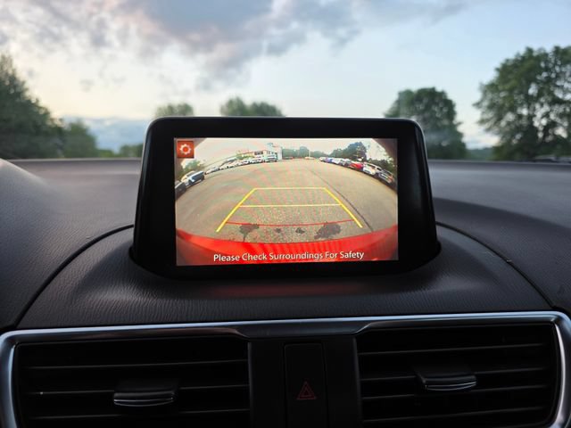 Used 2018 MAZDA MAZDA3 Grand Touring w/ Premium Equipment Package FWD image 28