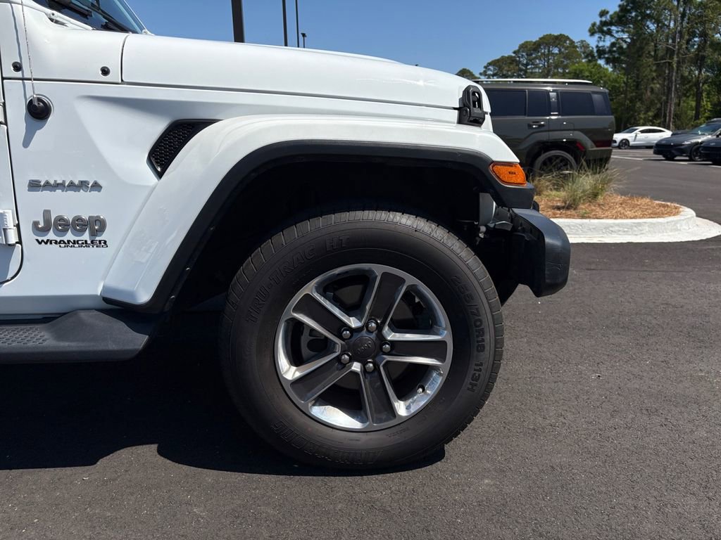 Used 2022 Jeep Wrangler Unlimited Sahara w/ Cold Weather Group AWD/4WD image 22
