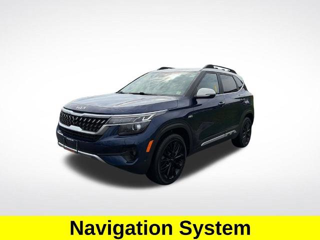 Used 2022 Kia Seltos Nightfall Edition image 3