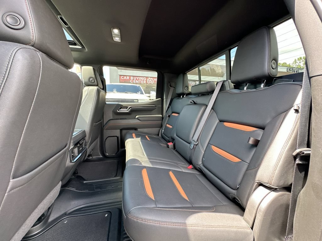 Used 2022 GMC Sierra 1500 AT4 w/ AT4 Premium Package AWD/4WD image 17