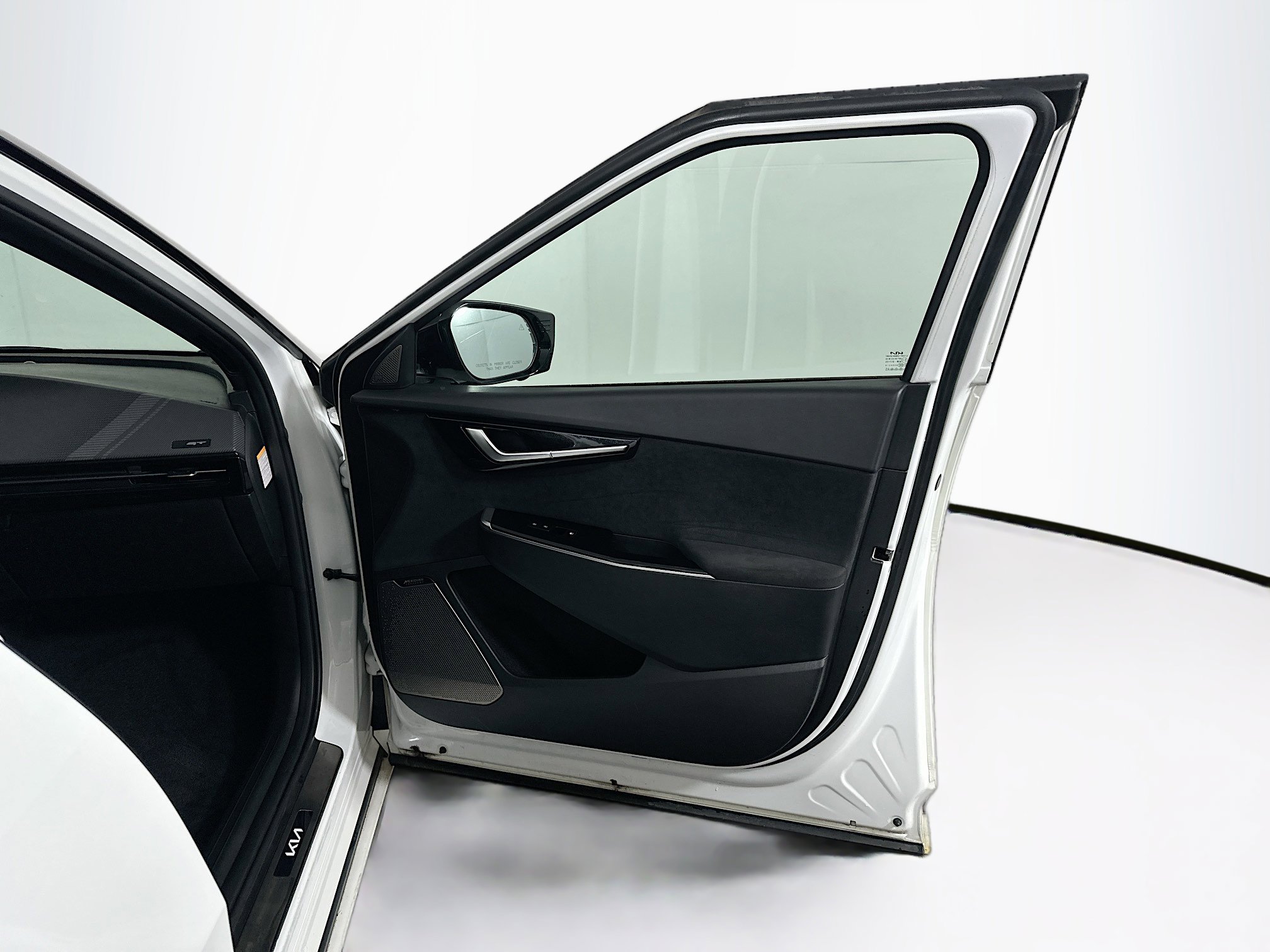 Used 2023 Kia EV6 GT image 33