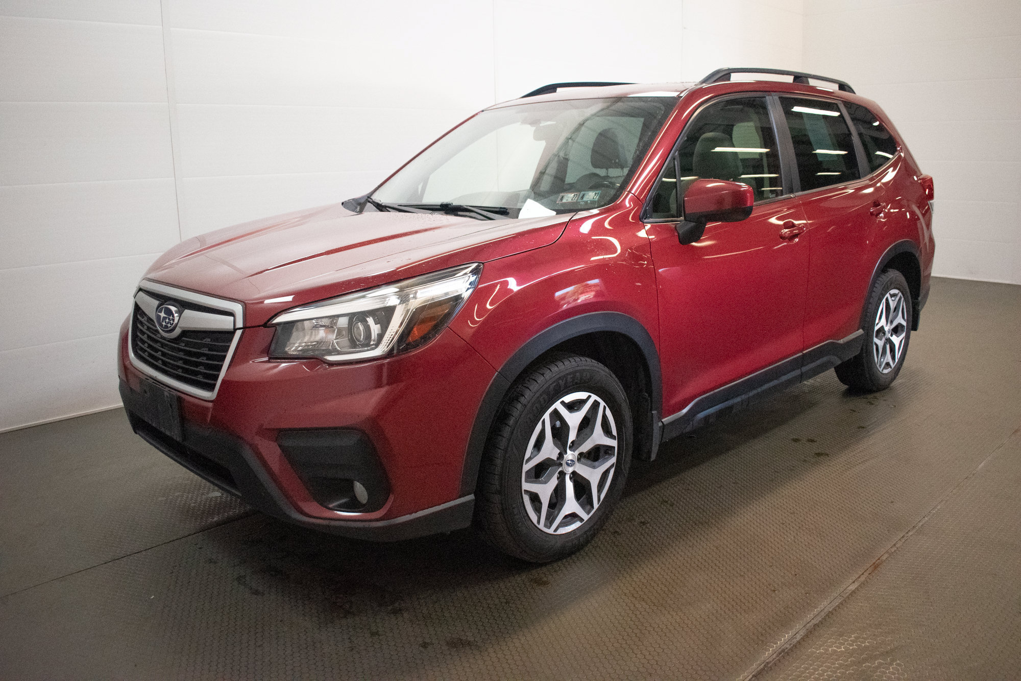 Used 2020 Subaru Forester Premium AWD/4WD image 8