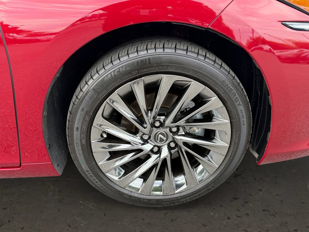 Certified 2024 Lexus ES 300h w/ Technology Package FWD image 27