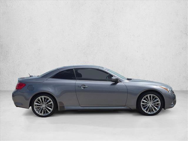 Used 2015 INFINITI Q60 Convertible w/ Premium Package RWD image 4