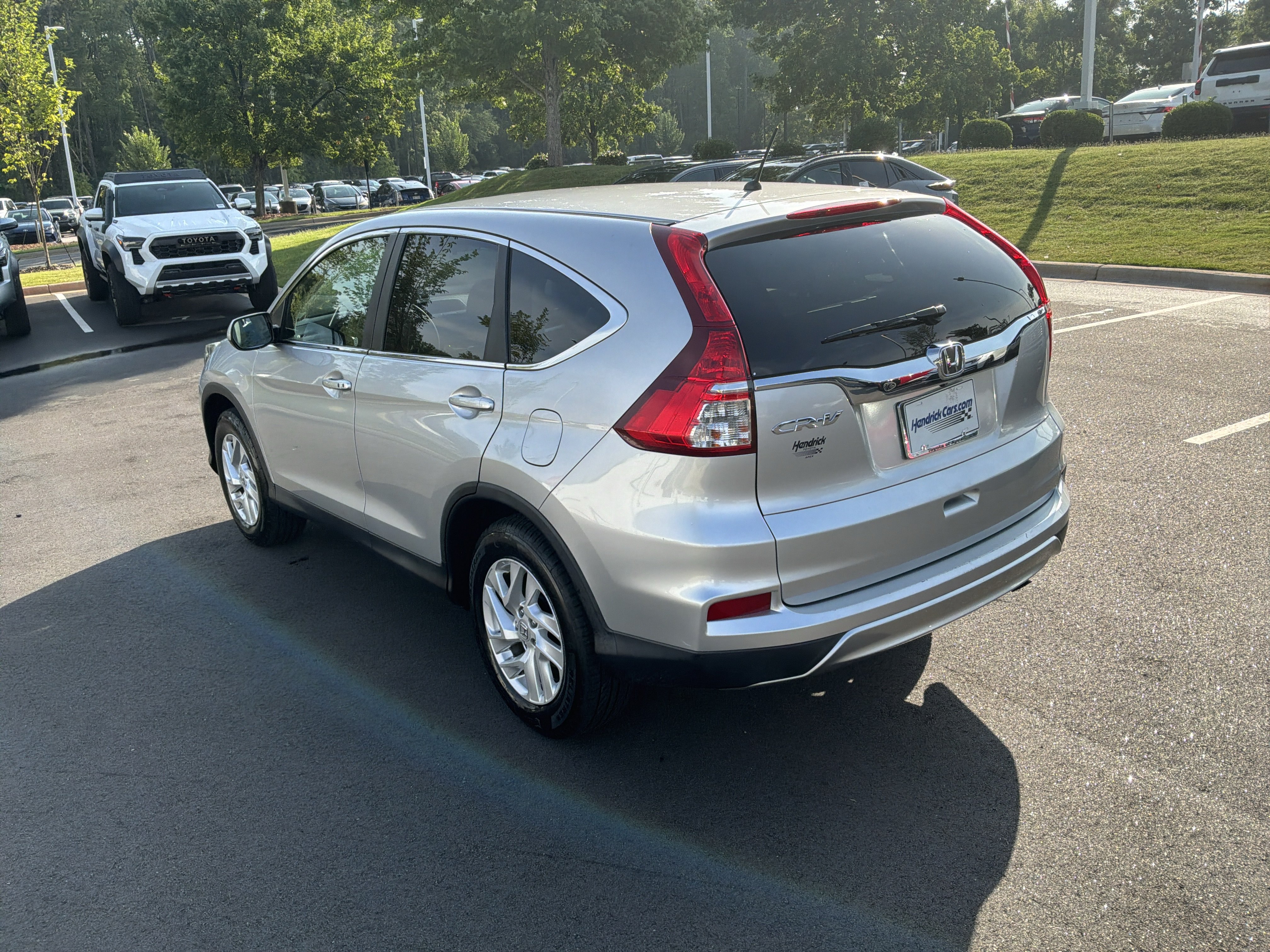 Used 2016 Honda CR-V EX image 8