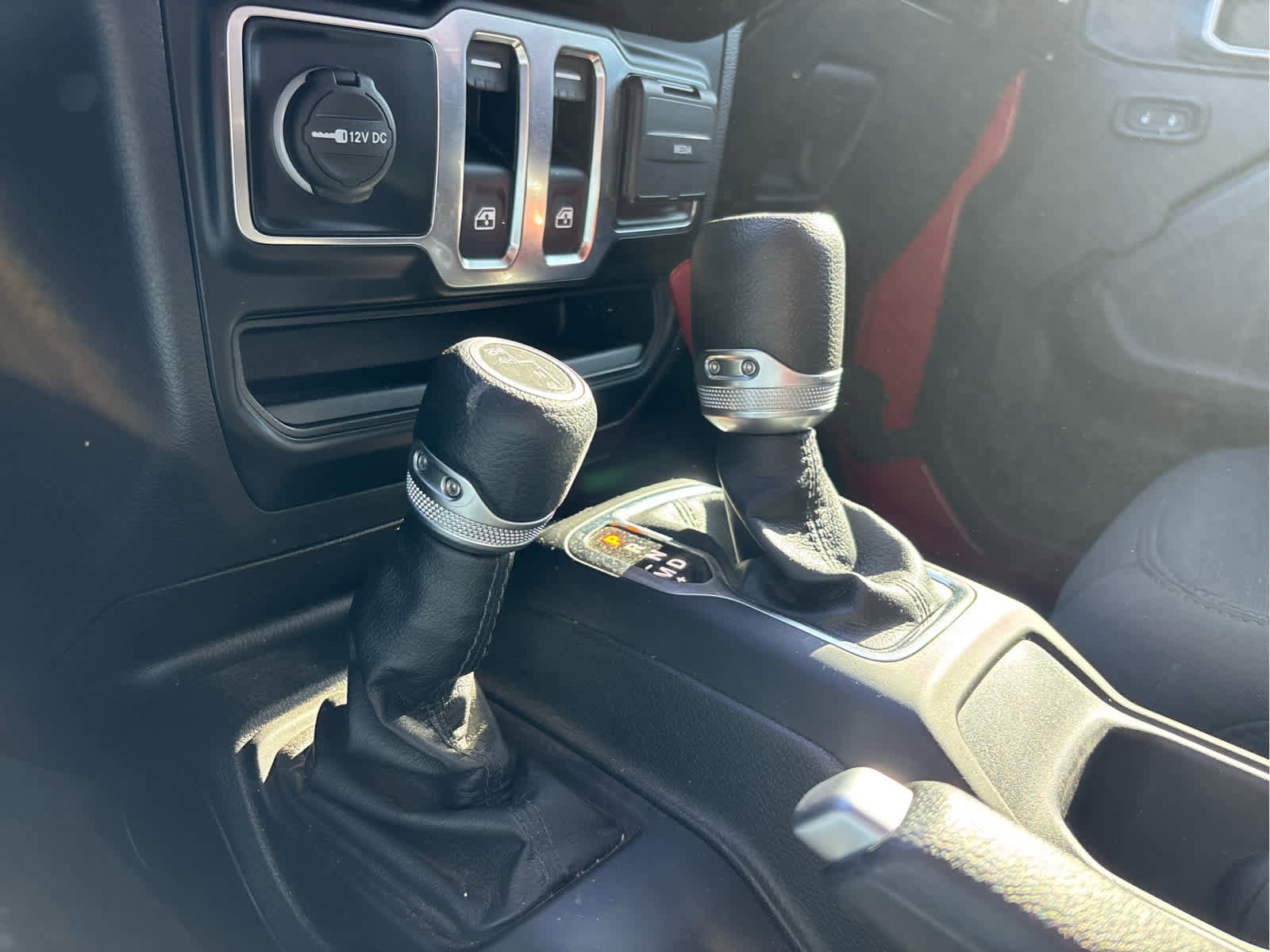 Used 2022 Jeep Wrangler Willys image 15