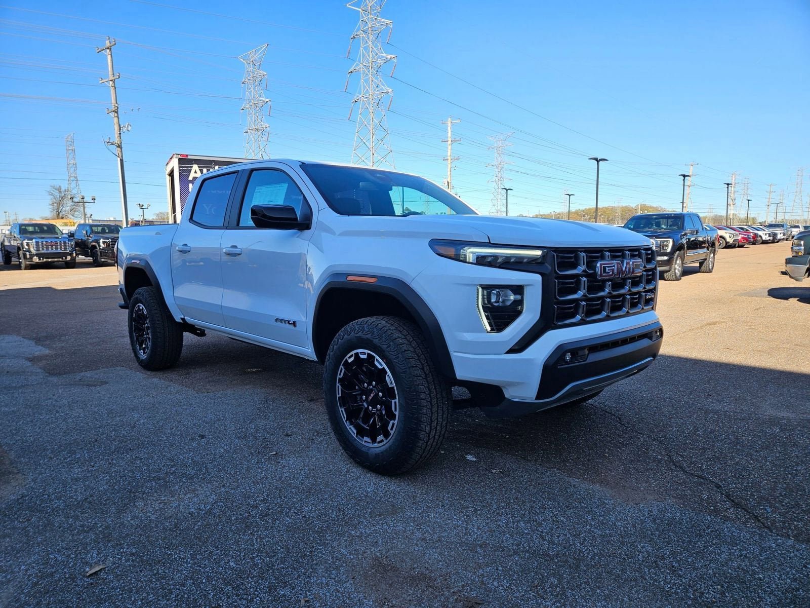 New 2026 GMC Canyon AT4 w/ AT4 Premium Package AWD/4WD image 8