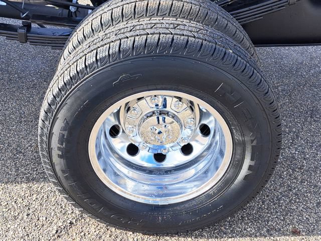 New 2026 RAM 3500 Tradesman w/ Chrome Appearance Group AWD/4WD image 19
