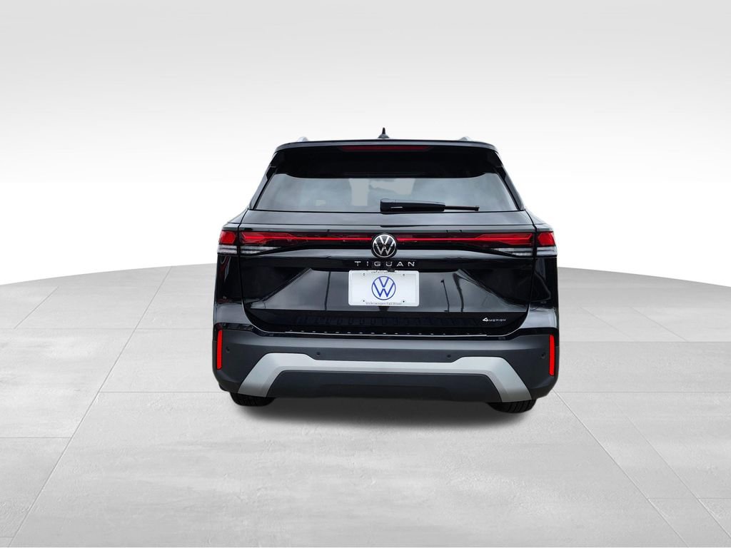 Certified 2025 Volkswagen Tiguan S AWD/4WD image 5