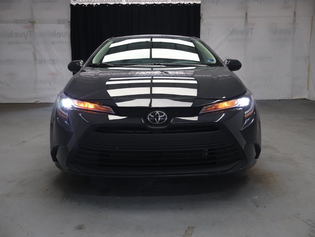 Used 2026 Toyota Corolla LE FWD image 2