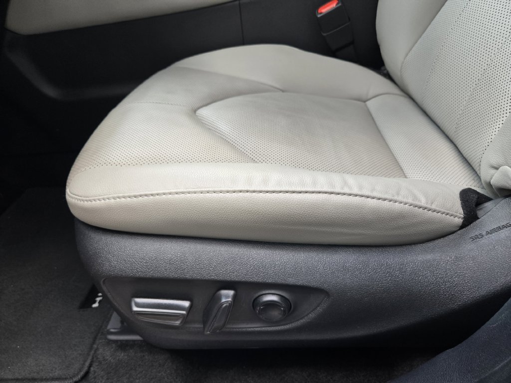 Certified 2024 Toyota Grand Highlander AWD image 18