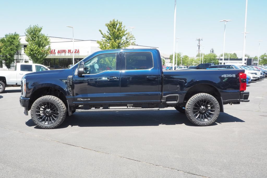 Used 2025 Ford F350 Lariat w/ Black Appearance Package AWD/4WD image 4