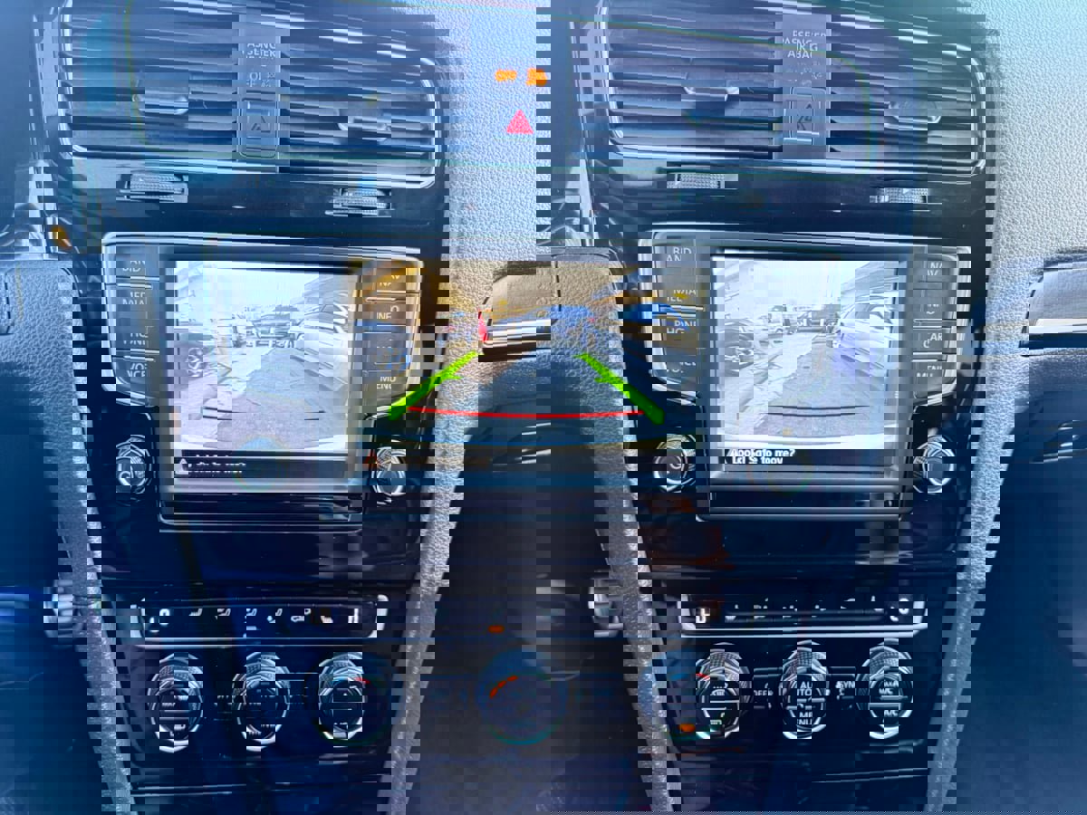 Used 2016 Volkswagen Golf R 4-Door image 24