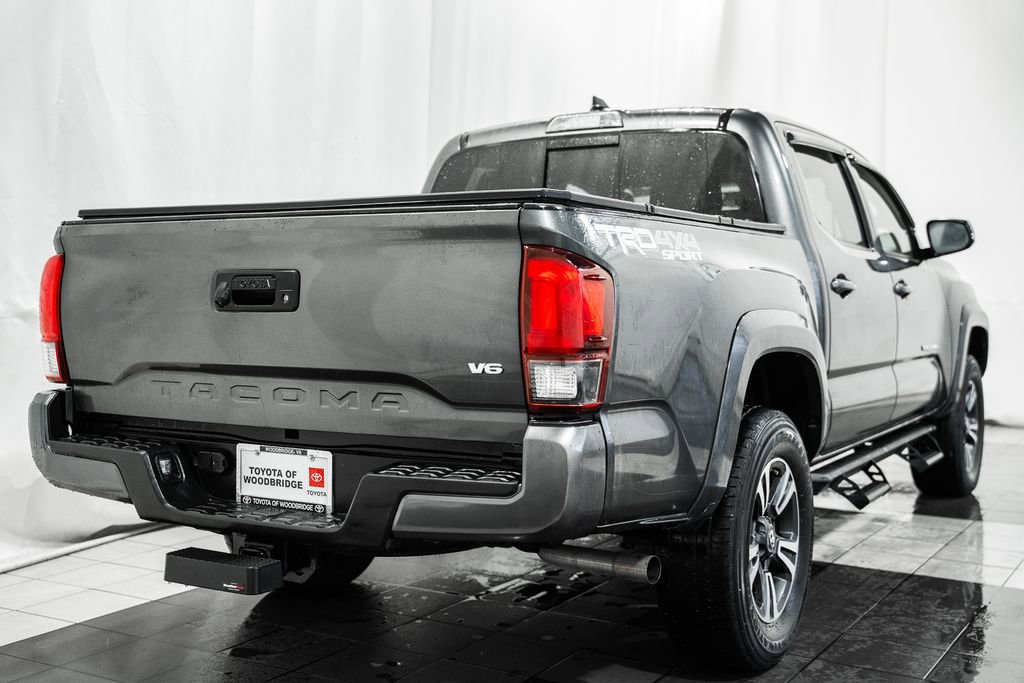 Used 2019 Toyota Tacoma TRD Sport image 4