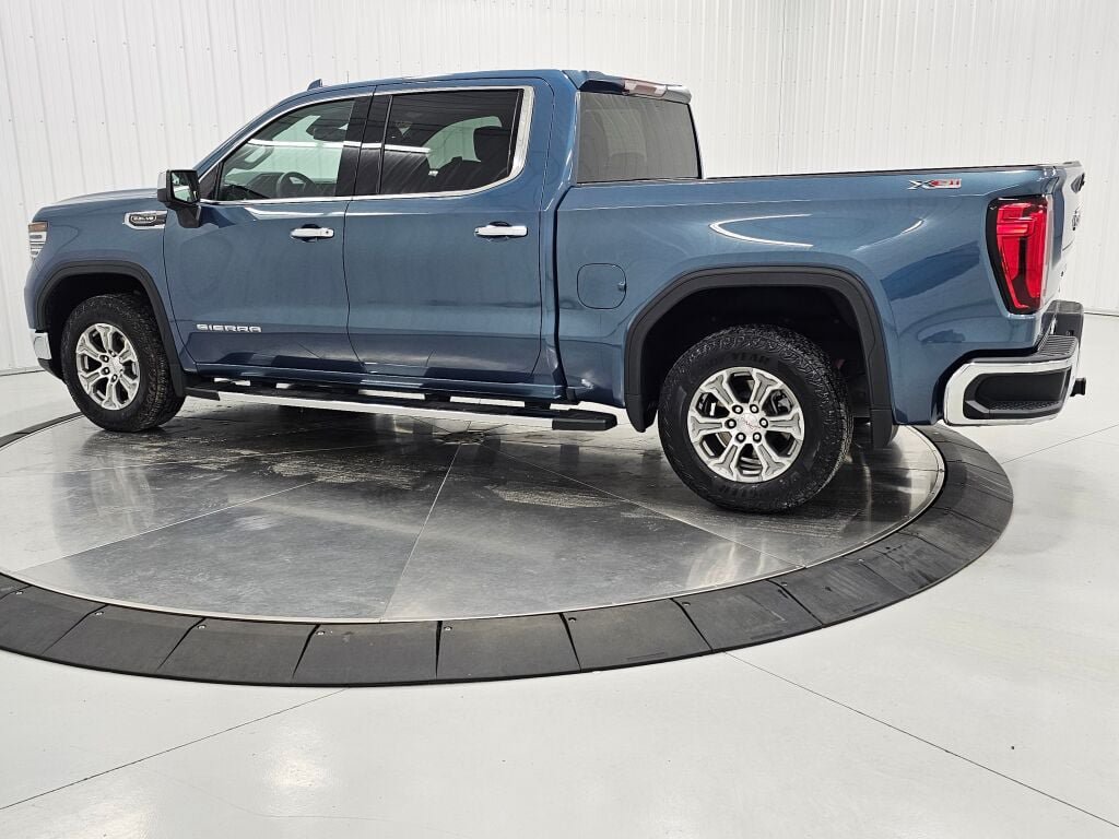 Used 2024 GMC Sierra 1500 SLT w/ X31 Off-Road Package AWD/4WD image 3