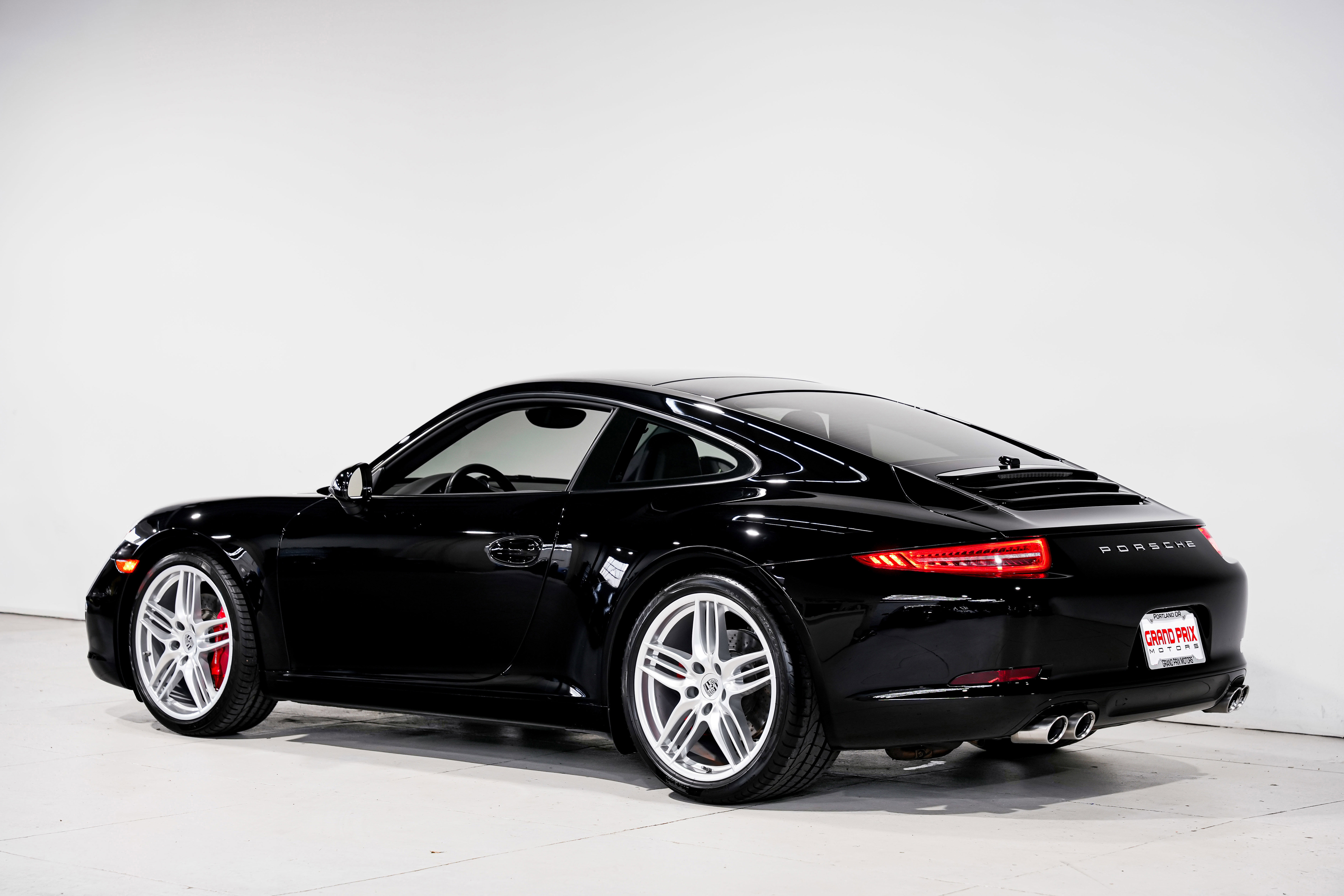 Used 2012 Porsche 911 Carrera S image 8