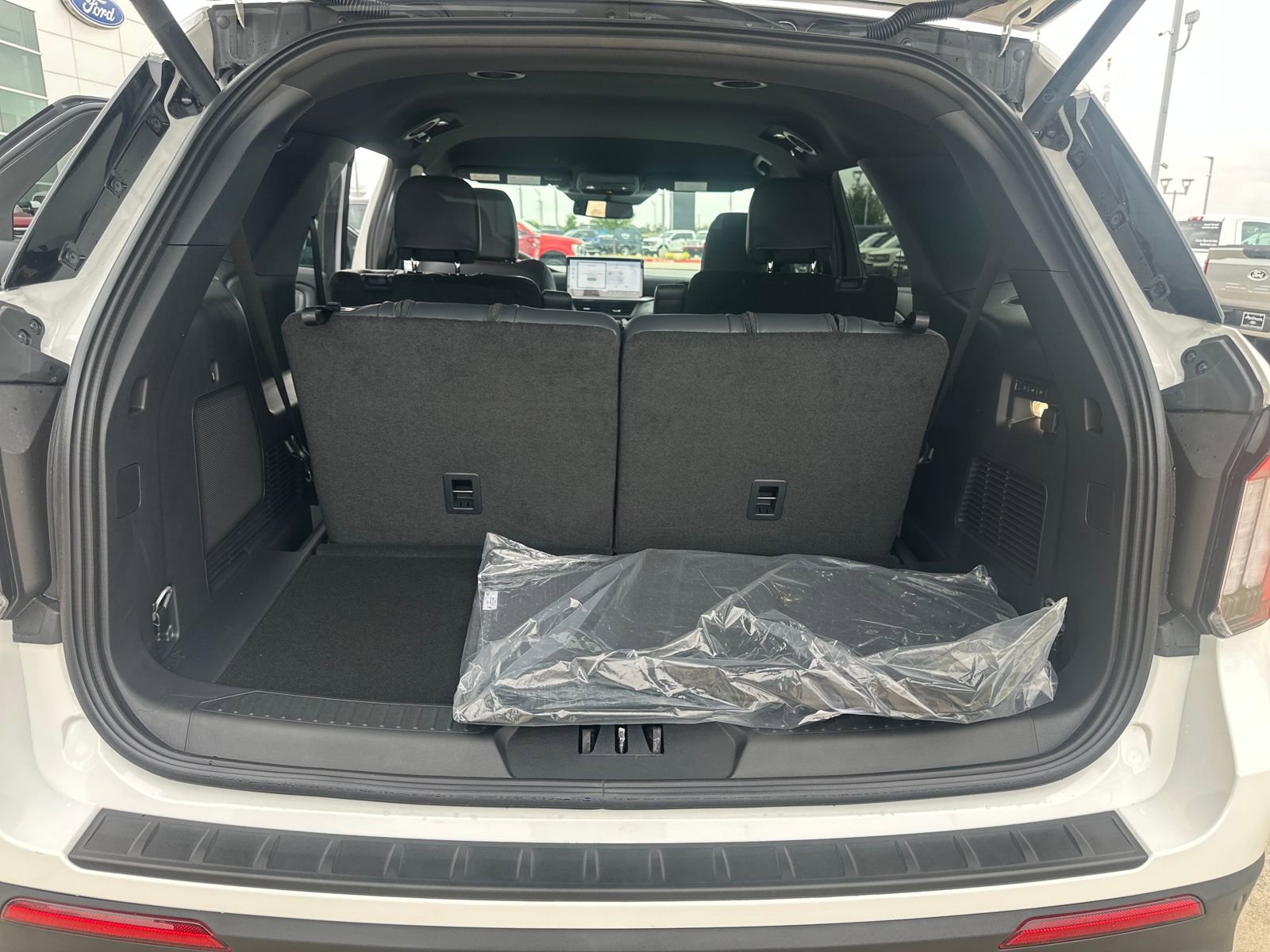 New 2026 Ford Explorer ST image 22