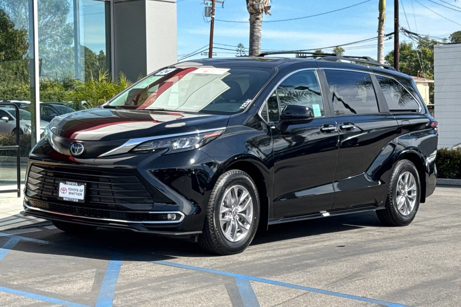 Used 2024 Toyota Sienna XLE w/ XLE Plus Package image 10