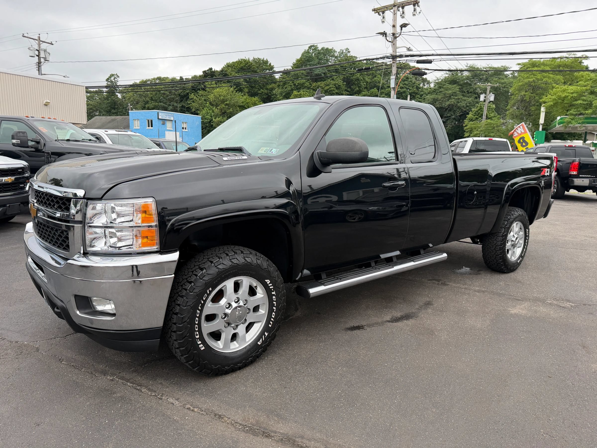 Used 2013 Chevrolet Silverado 2500 LTZ w/ LTZ Plus Package AWD/4WD image 2