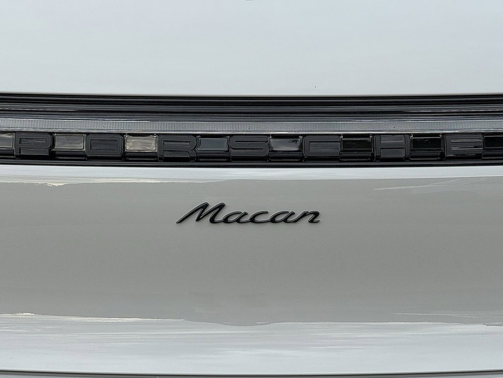 New 2026 Porsche Macan image 26